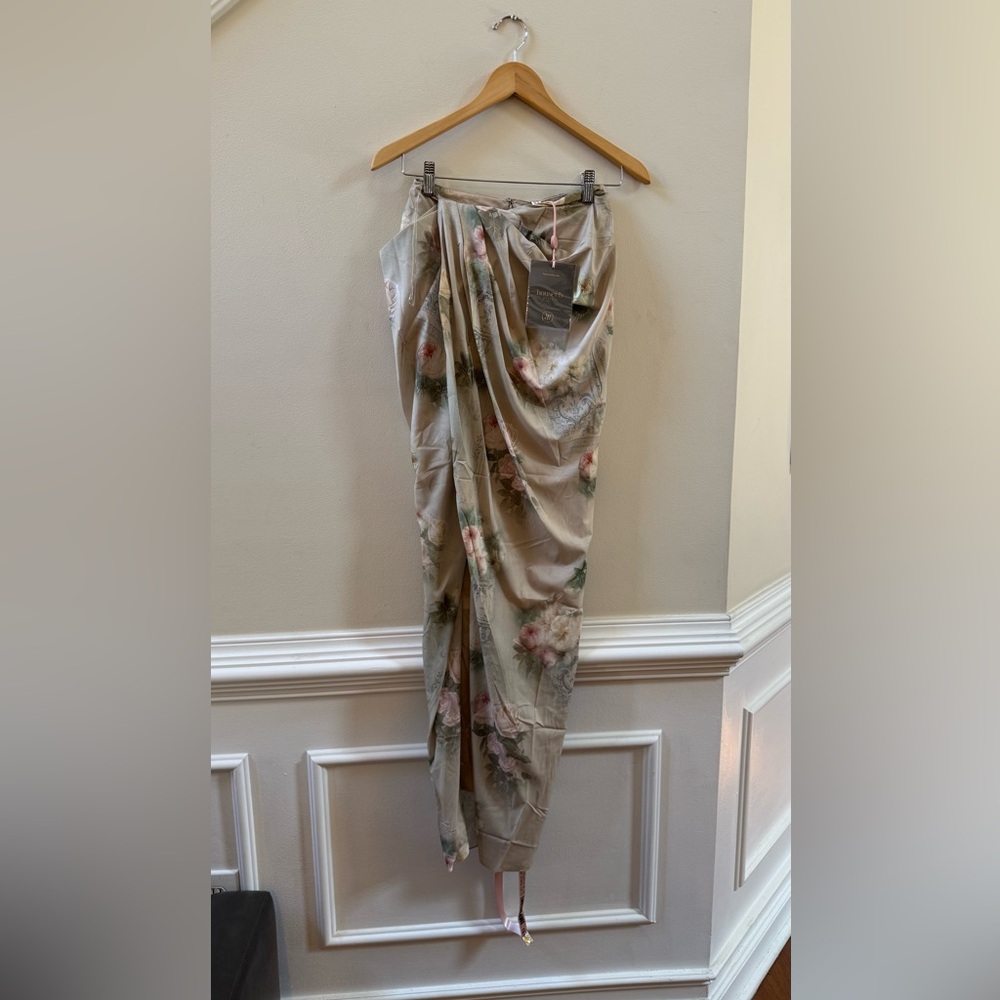 House of CB GreenVesper Ruched Slit Maxi skirt - Picture 8 of 10